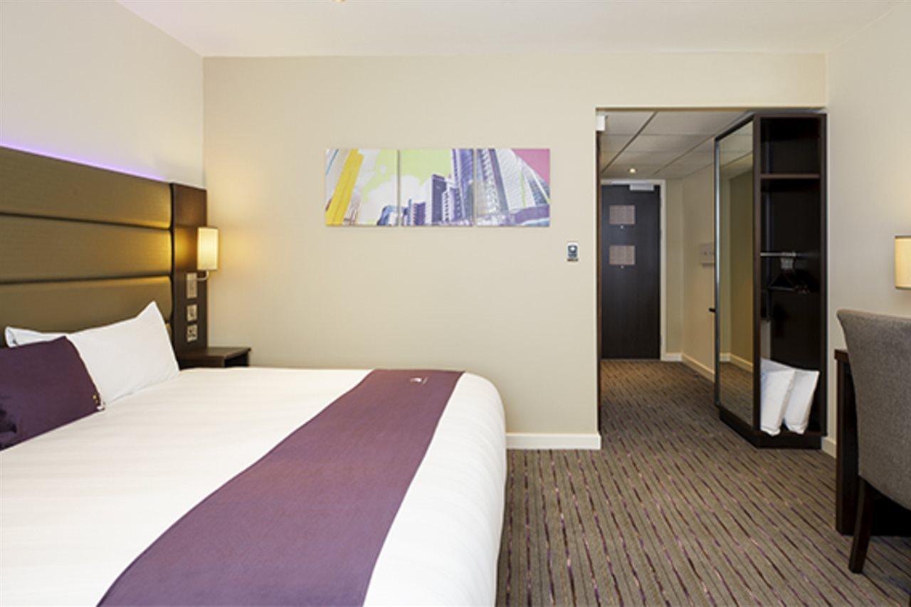 Premier Inn Tring Exterior foto