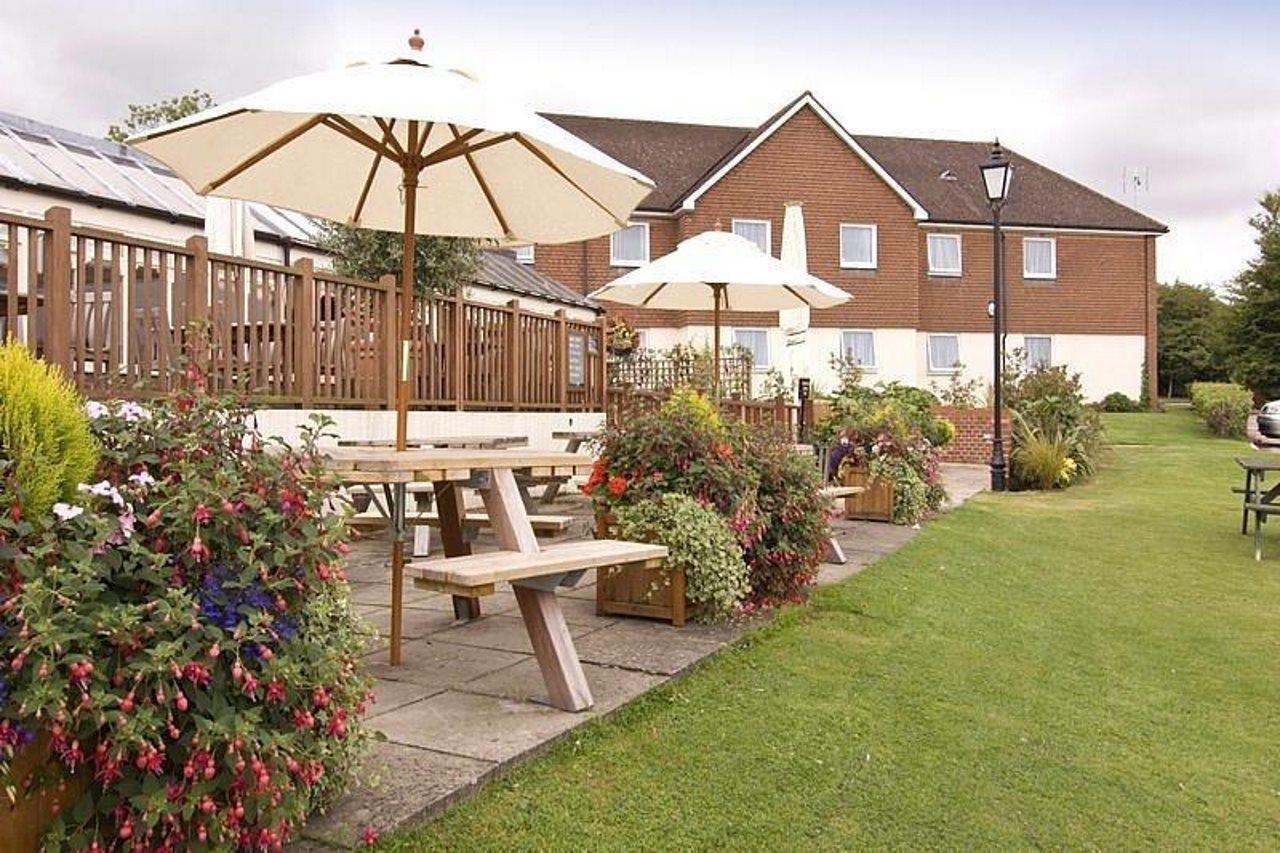 Premier Inn Tring Exterior foto